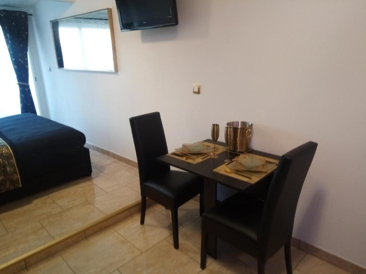 Village Naturiste Le Goldenblack Agde Luaran gambar